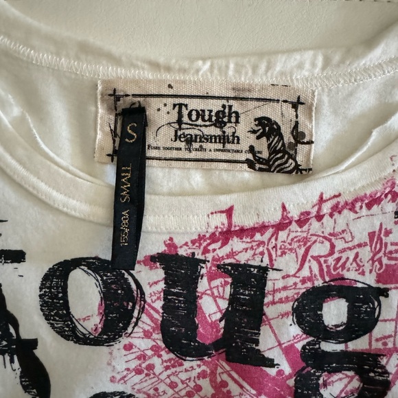 Nice T-shirt - Picture 2 of 2